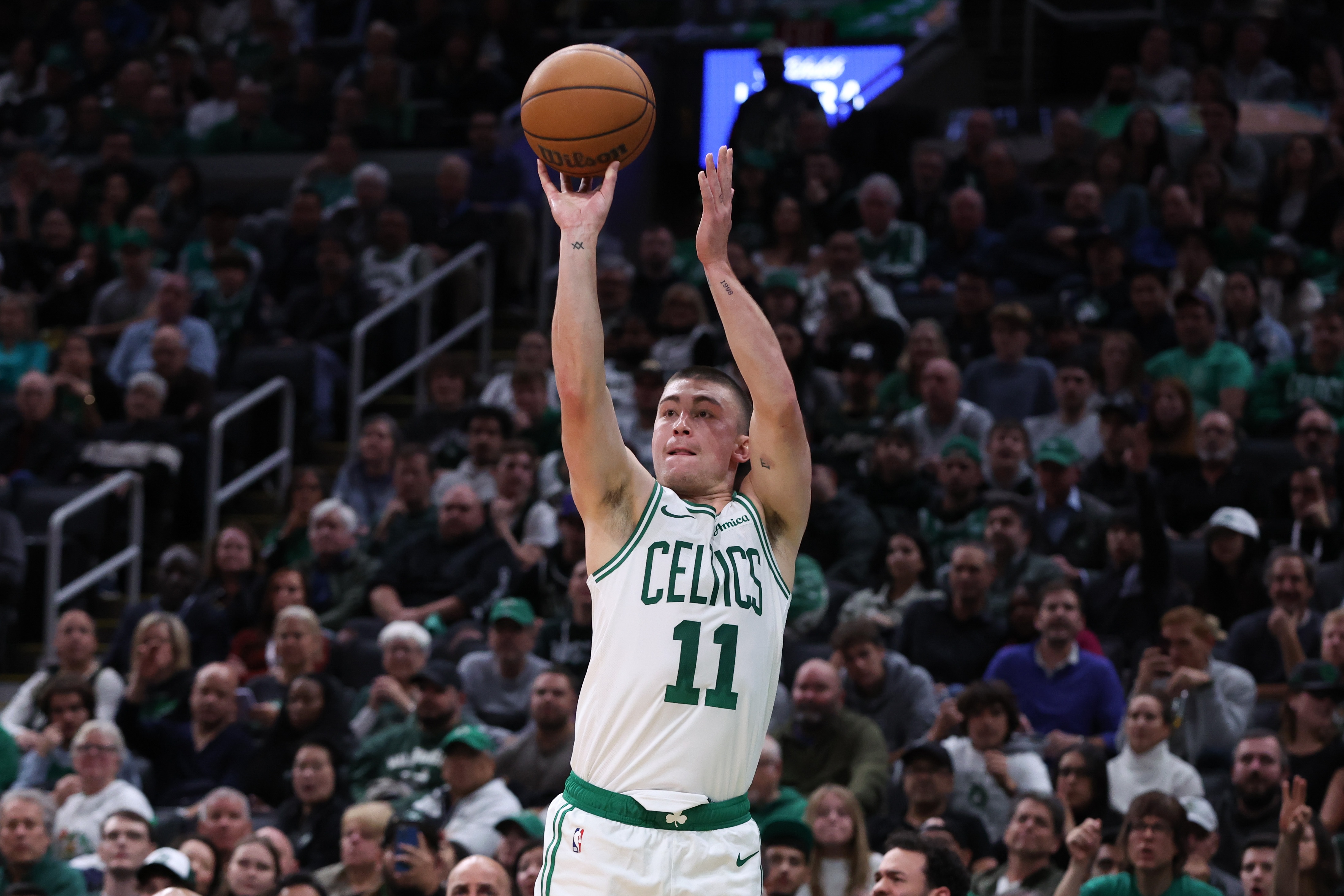 比肩库里!普理查德40+5+5+10三分+0失误 NBA历史第2人